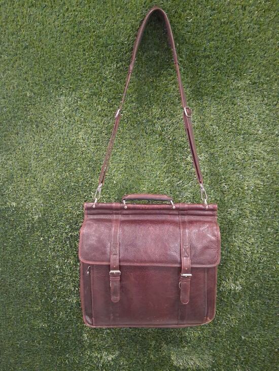 Wilsons Leather Other - RARE VTG Wilsons Leather Pelle Studio Briefcase Messenger Bag 90s Dark Academia